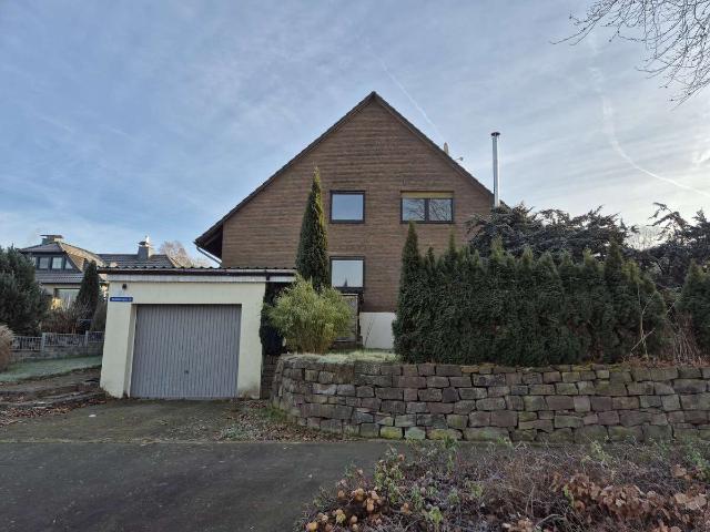 Bodenfelde * Doppelhaushälfte mit einer Garage * Wfl. ca. 174 m² *Grundstück 514 m²