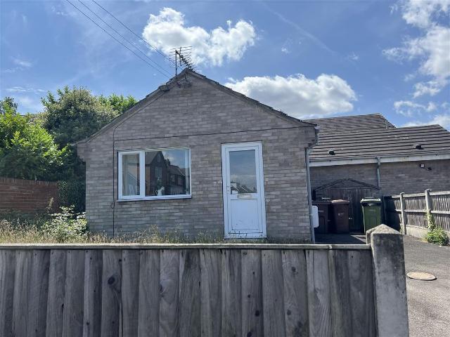 Bodmin Drive, Normanton WF6, 1 bed bungalow to rent, £695 pcm | PrimeLocation