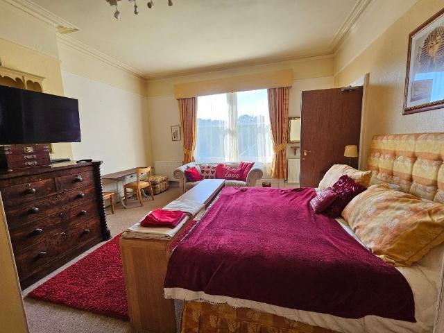Bodorgan Road, Bournemouth BH2, 1 bed flat to rent, £1,400 pcm | PrimeLocation