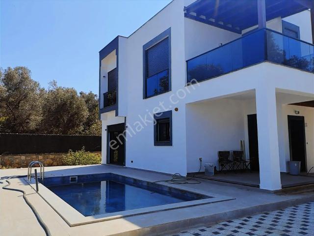 Bodrum/torba/kiralık Geniş 2+1 Bahçe/ Havuz/ Lüx Dubleks Villa