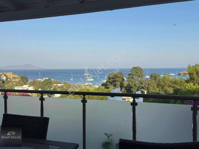 Bodrum Akyarlar'da Kapanmaz Deniz Manzaralı, Eşyalı Villa