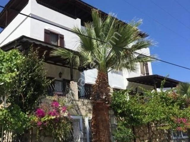 Bodrum Akyarlarda Muhteşem Denız Manzaralı Satılık Fırsat Vılla