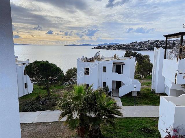 Bodrum Akçabük Yenilenmiş Deniz Manzaralı Katmülkiyeti Tapulu