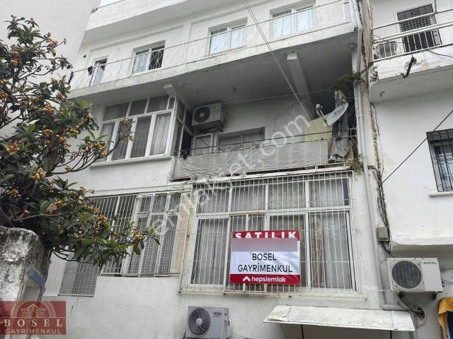 Bodrum Çarşı Taş Sokakta Satılık Komple Bina 4 Ayrı Daire