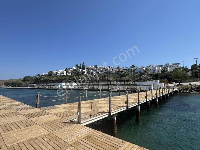 Bodrum Bağla Bankevler'de Kapanmaz Deniz Manzaralı 2+1 Üst Kat