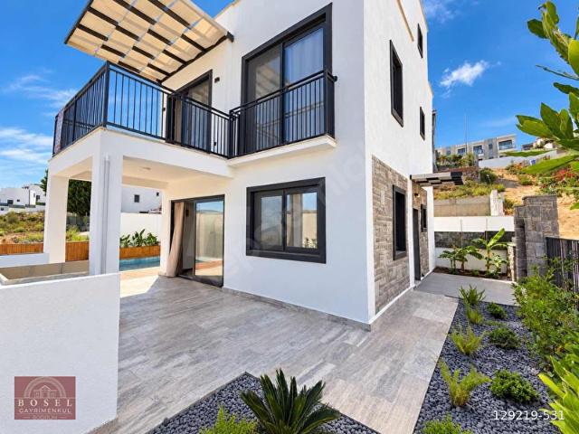 Bodrum Bağla'da Satılık 3+1 Deniz Manzaralı Müstakil Villa