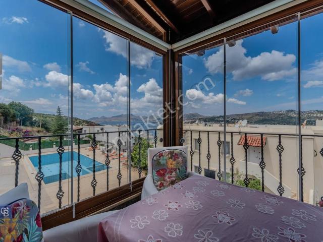Bodrum Bitez B lıfe Sitesinde Deniz Manzaralı Eşyalı 3+1 Kiralık