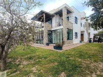 Bodrum Bitez Butik Sitede Kiralık Giriş Katı 3+1 Geniş Daire