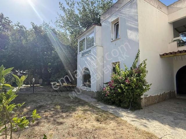 Bodrum Bitez Denize 200 Mt Havuzlu Site Satılık 1+1 Bahçe Katı