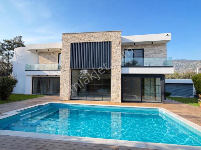 Bodrum Bitez Merkezi Konum Satılık Tam Müstakil 6+1 Villa