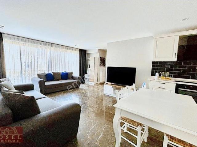 Bodrum Bitez Sahil Plajlı Sitede Eşyalı Bahçe Katı Kiralık Daire