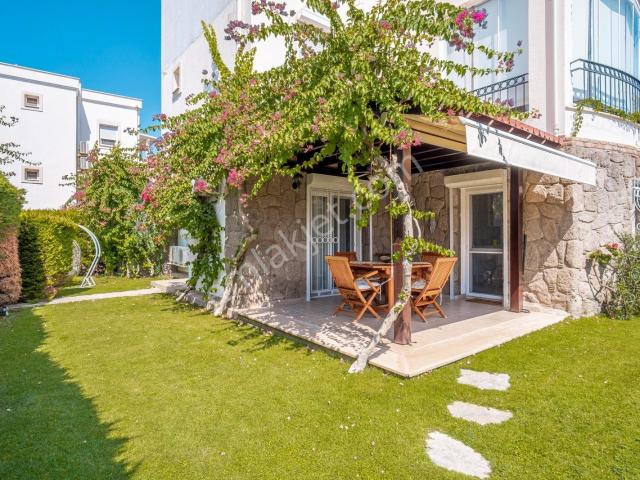 Bodrum Bitez Sarnıç Sitesi Plajlı 3+1 Satılık Bahçe Katı Daire