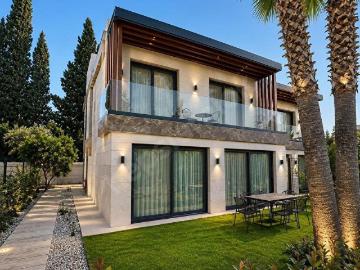 Bodrum Bitez Yalısında Tam Donanımlı Kiralık Lüks Villalar