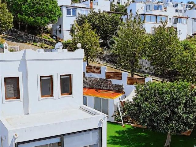 Bodrum Bitez'de Geniş Bahçeli Müstakil Villa