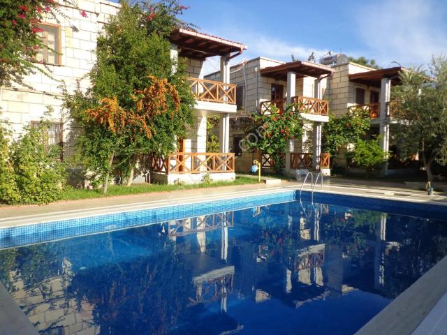 Bodrum Bitez'de Havuzlu, Denize Yakın 1+1 Eşyalı Daire