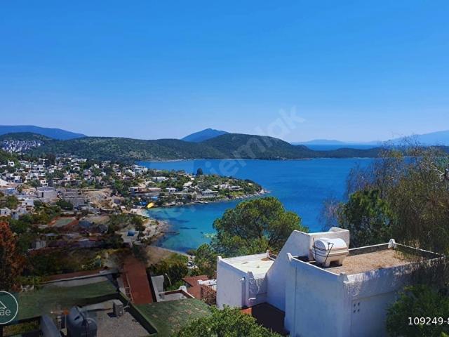 Bodrum Bitez'de Panoramik Manzaralı Yeni Site İçerisinde Daire