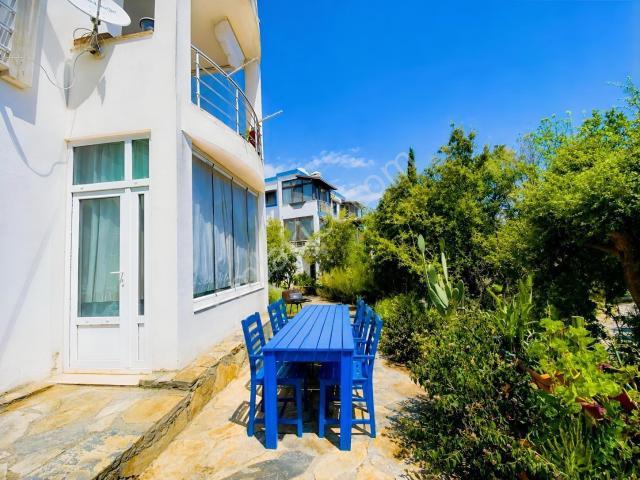 Bodrum Gümbet Mevkiinde Satılık 2+1 Bahçe Dubleksi