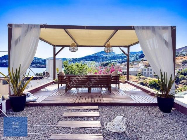 Bodrum Gümüşlükte Denize 150 Metre 3+1 Satılık Daire