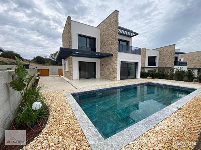 Bodrum Gümüşlük'te Satılık Özel Havuzlu Tam Müstakil 3+1 Villa