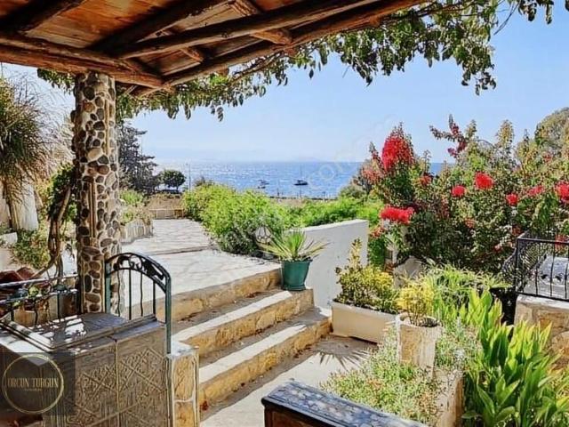 Bodrum Gümüşlük Denize 50 Adım Deniz Manzaralı Villa