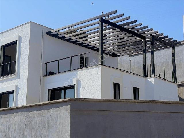 Bodrum Gümüşlük Denize 600m Geniş Bahçeli Manzaralı Villalar