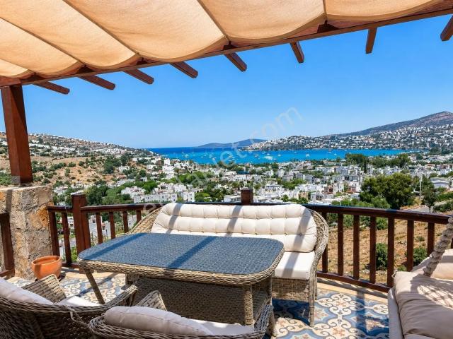 Bodrum Gündoğan Blue Bay'de Kesintisiz Deniz Manzaralı 2+1