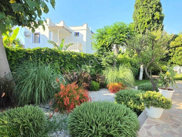 Bodrum Gündoğan Da Özel Plajlı & Deniz Manzaralı İkiz Villa