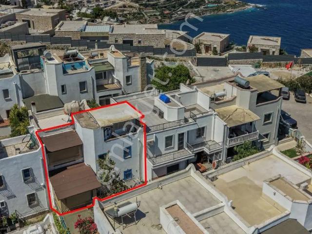 Bodrum Gündoğan’da Site İçinde, Plajlı & Havuzlu 3+1 Dubleks