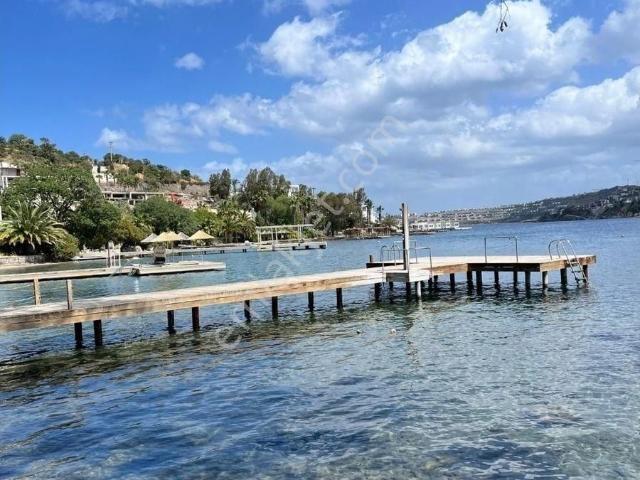 Bodrum Gündoğan Havuzlu Güvenlikli Sitede Sezonluk Dubleks Villa
