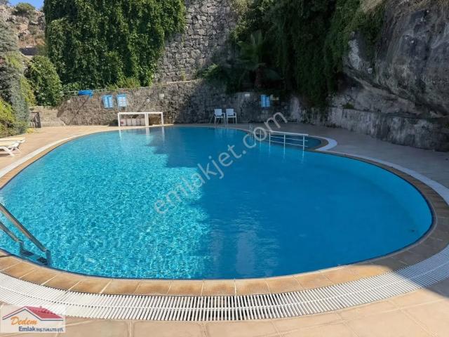 Bodrum Gündoğan Merkezde Butik Site İçinde Eşyalı Kiralık 2+1