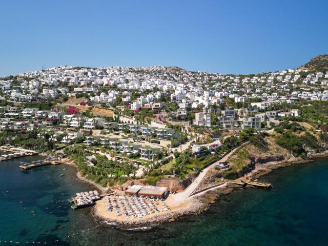 Bodrum Gündoğan Satılık Plajlı Deniz Manzaralı Müstakil Villa