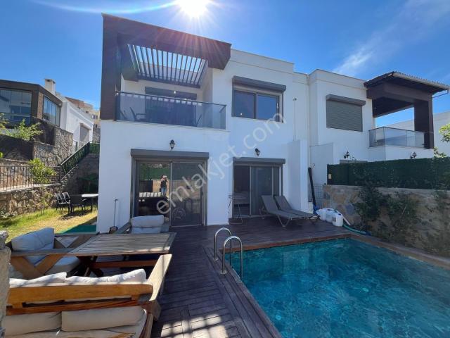 Bodrum Dirmil 'de Satılık Özel Havuzlu Lüks Villa
