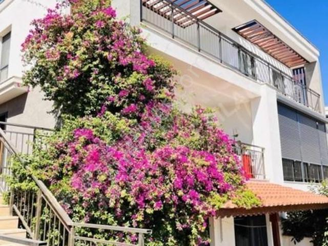 Bodrum Eskiçeşme 2+1 Satılık Dubleks Ev