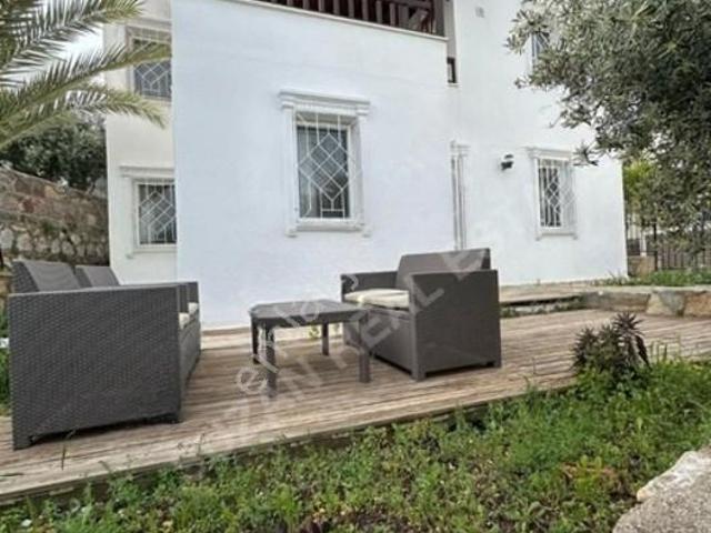 Bodrum Eskiçeşme 3+1 Dönemsel Kiralık Bahçeli Dublex