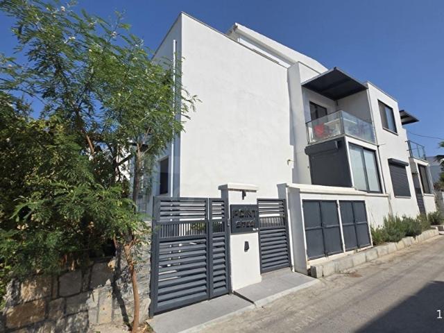BODRUM ESKİÇEŞMEDE SİTE İÇİ 2+1 FULL EŞYALI KİRALIK