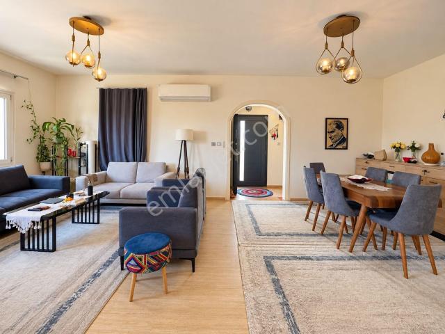Bodrum Eskiçeşme'de Tek Tapu, Bağımsız Girişli 2 Adet 2+1 Daire