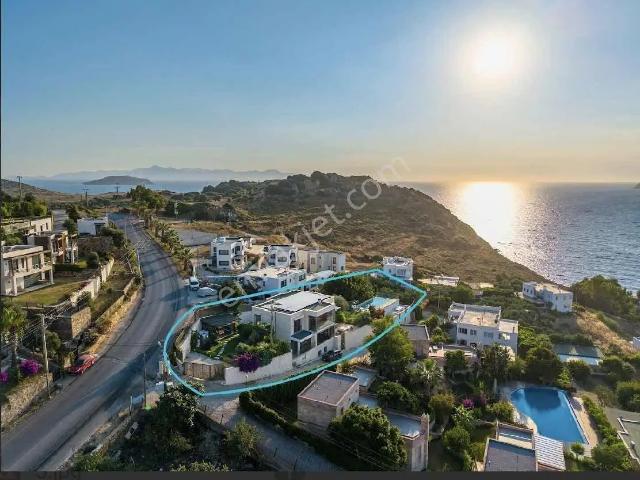 Bodrum Koyunbaba'da Panoramik Deniz Manzaralı,özel Havuzlu Villa