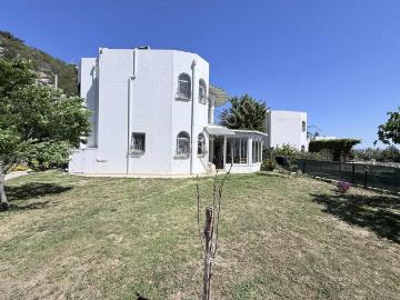 Bodrum Konacık'da Geniş Bahçeli Kiralık Müstakil Villa
