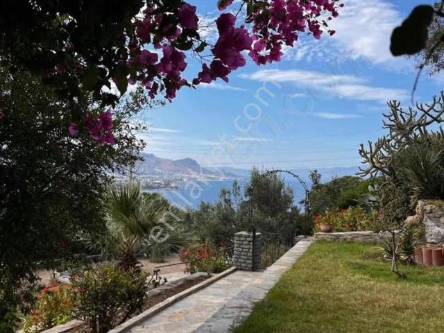 Bodrum Kadıkalesi Ormancılar Sitesinde Kiralık 2+1 Villa