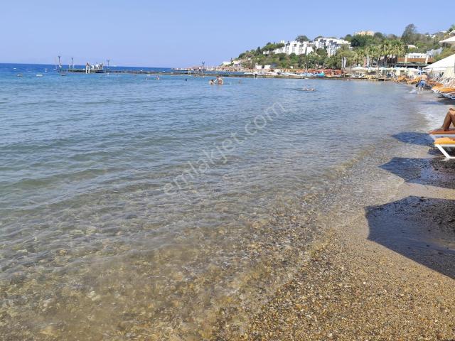 Bodrum Kadıkalesin'de Deniz Manzaralı Satılık Fırsat 4+1 Villa