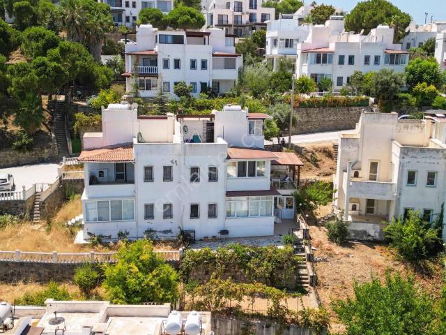 Bodrum Kamelya Sitesi, Deniz Manzaralı,eşyalı 4+1 Satılık Villa
