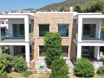 Bodrum Kumbahçede Ayrıcalıklı Bir Konumda Denize Sıfır Son Daire