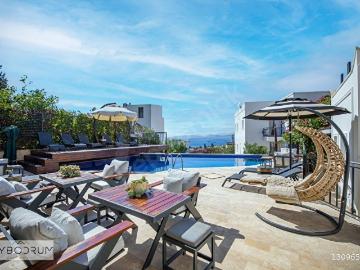 Bodrum Kumbahçe'de Muhteşem Kale Ve Deniz Manzaralı Butik Otel