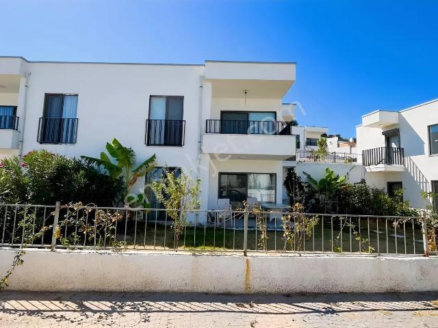 Bodrum Ortakentte Havuzlu Sitede Eşyalı Kiralık Bahçe Katı