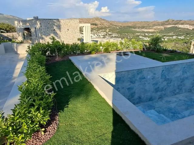 Bodrum Ortakent 4+1 Dubleks Deniz Manzaralı Müstakil Ev