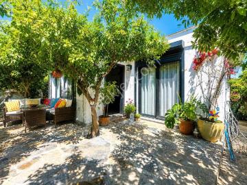 Bodrum Ortakent Müskebide Denize Yakın Kiralık Tek Katlı Villa