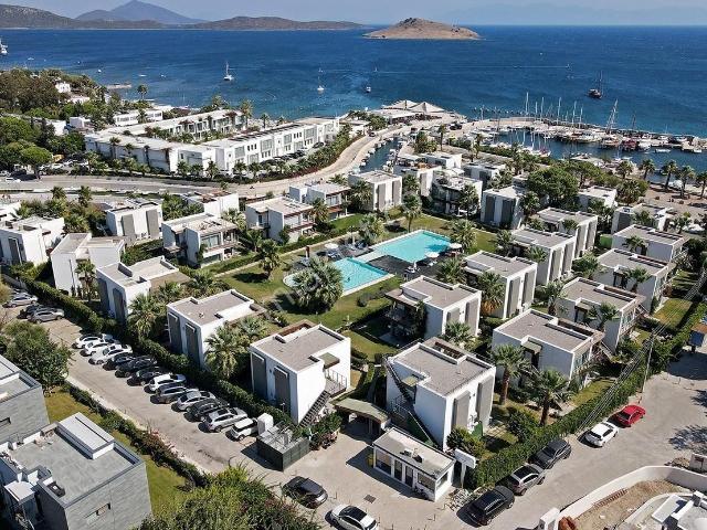 Bodrum Ortakent Yahşi Denize Sıfır Bahçe Katı Kiralık 2+1 Daire