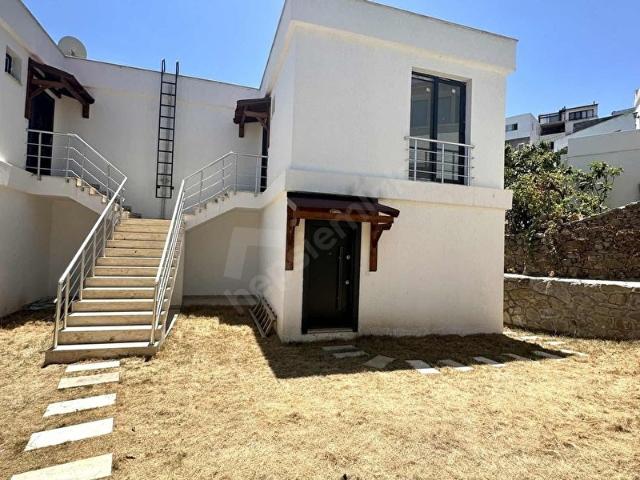 BODRUM ORTAKENT YAKAKÖY DE 2+1 ÜST KAT DAİRE