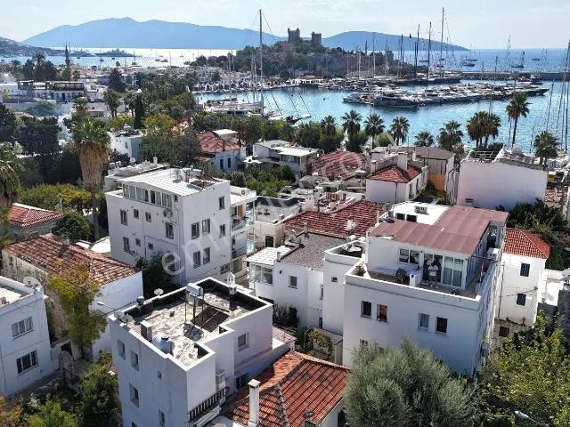 Bodrum Marinaya 80m Mesafede Satılık Müstakil Ev