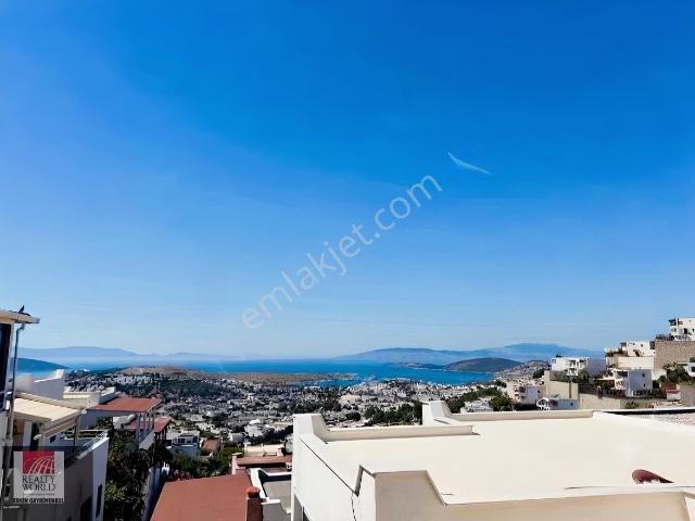 Bodrum Merkez Oasıs Yakını Deniz Manzaralı Dubleks Villa